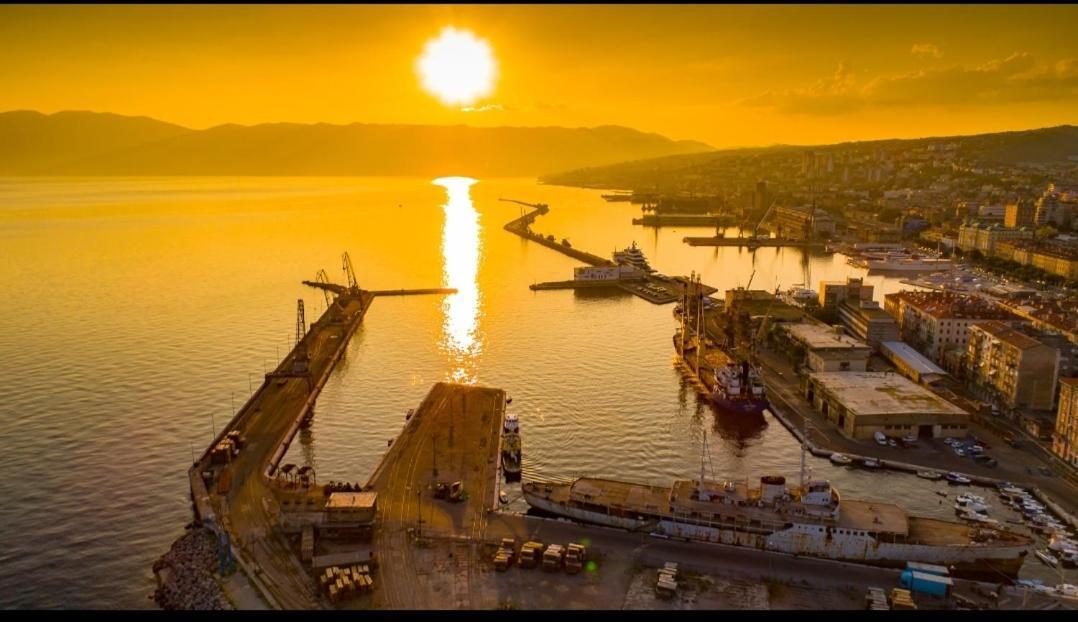 Adriatica Appartamento Fiume Esterno foto